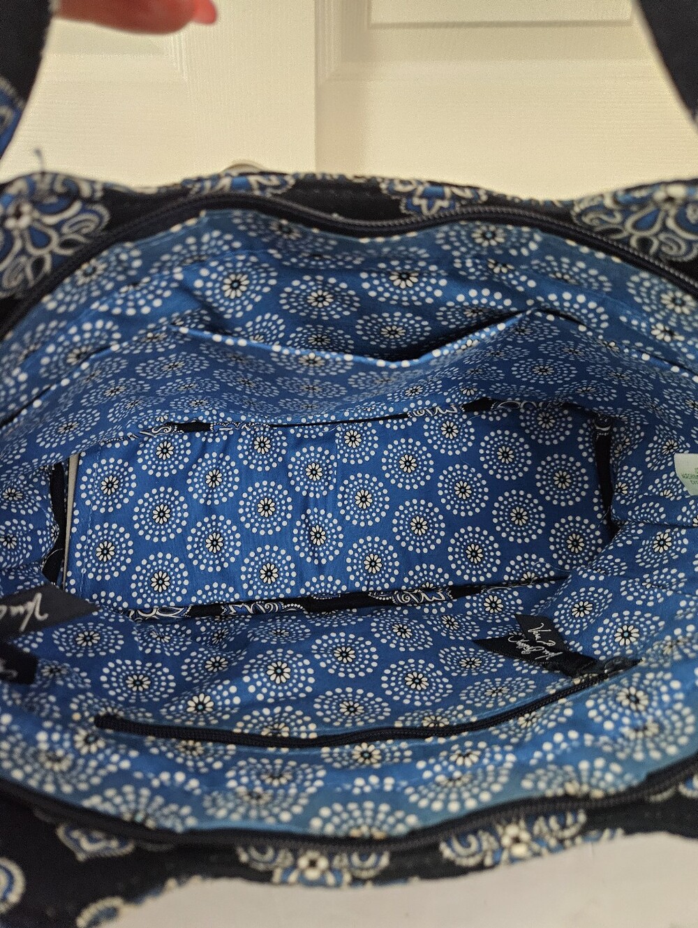 Vera Bradley NWOT Calypso Floral Handbag - Picture 4 of 4